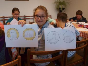 Děti navrhovaly výroční minci k výročí narození Marie Terezie
